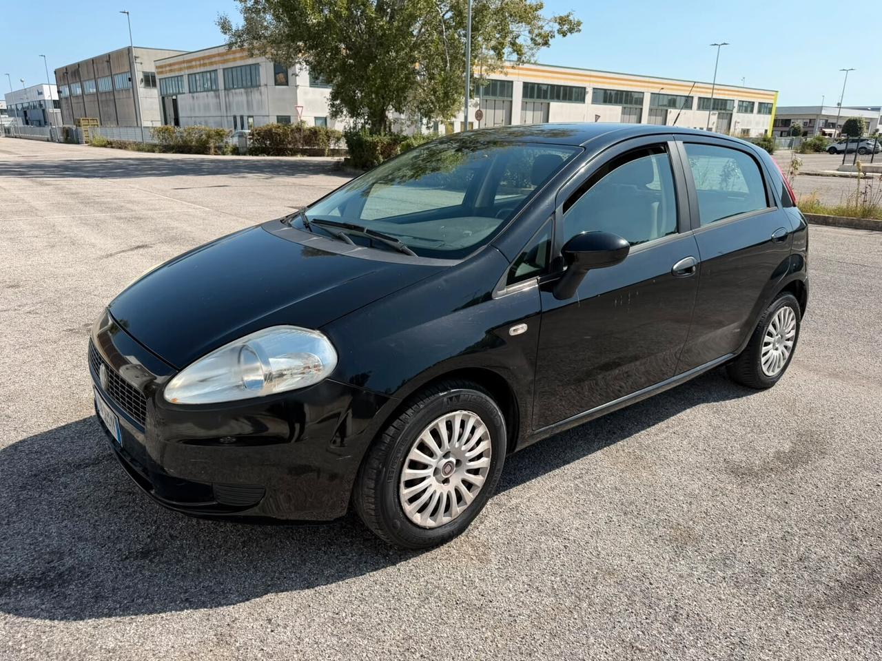 FIAT GRANDE PUNTO 1.2 GPL FINO 2028 - NEOPATENTE