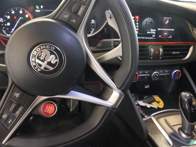 ALFA ROMEO Giulia 2.0 Turbo 280 CV AT8 AWD Q4 Veloce Ti