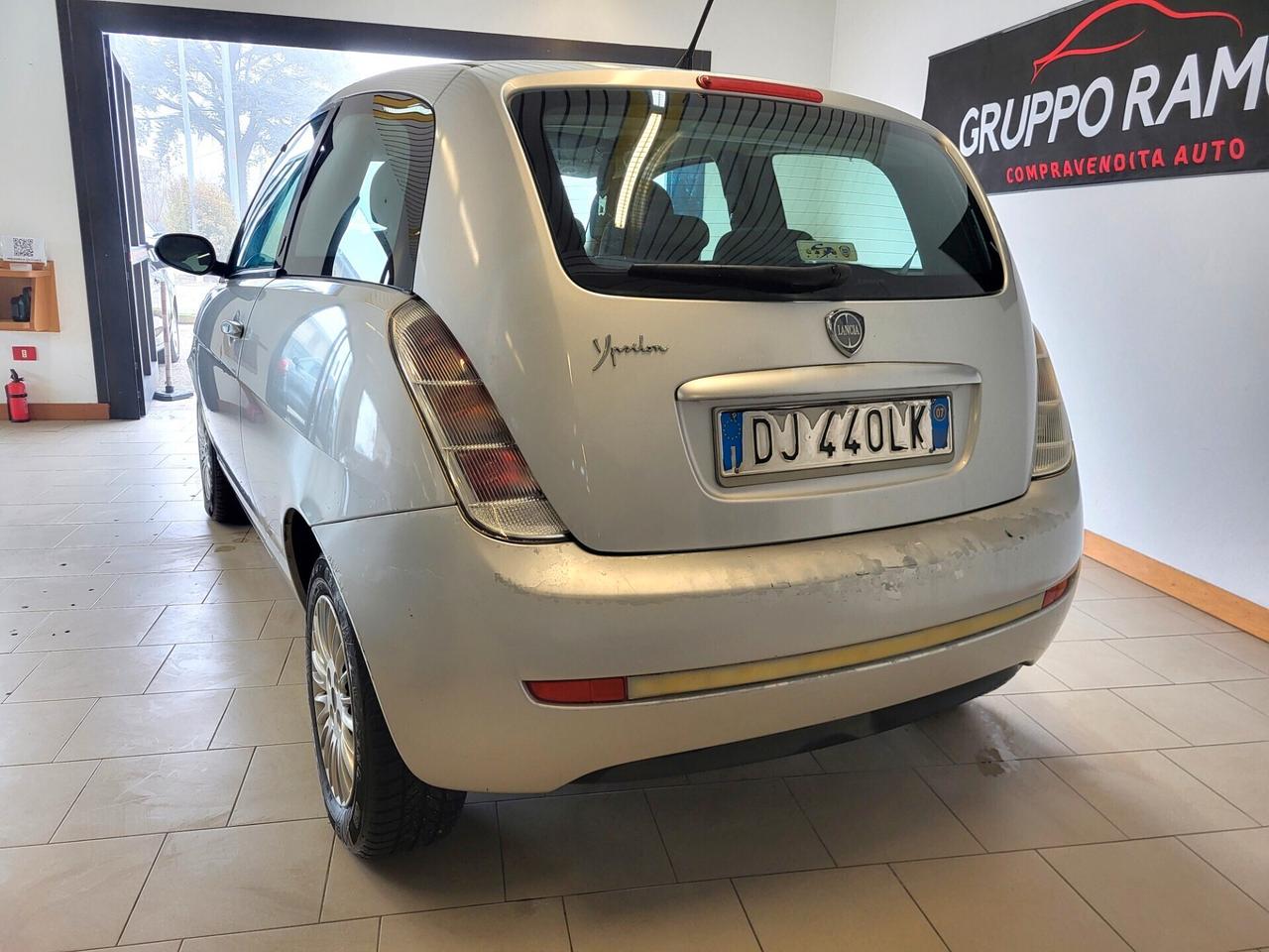 Lancia Ypsilon 1.2 Argento