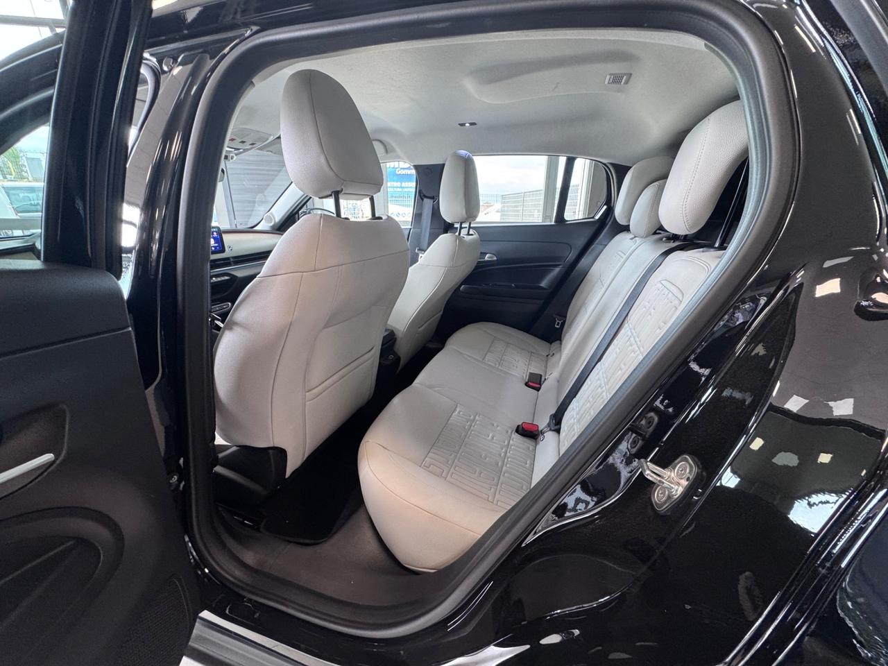 FIAT 600 HYBRID AUTOMATICA LA PRIMA MY2025