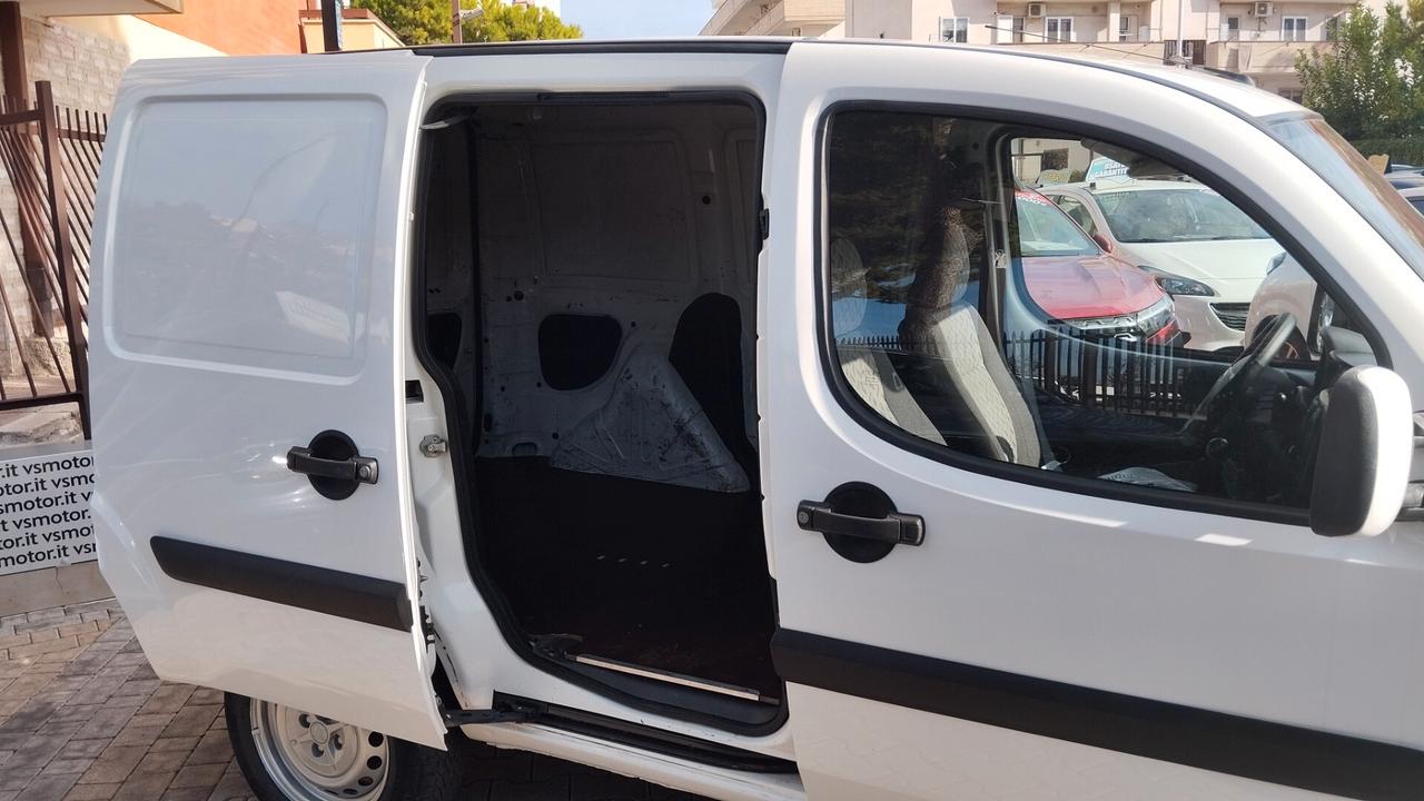 FIAT DOBLO' 1.3 MTJ-AUTOC-2009
