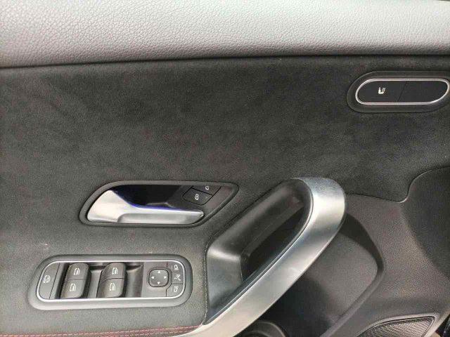 MERCEDES-BENZ A 180 d AMG Line Premium Auto #Ambient #Vari.Colori