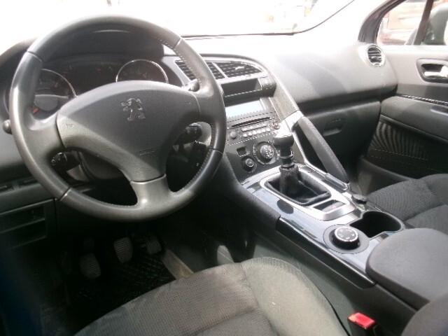 Peugeot 3008 1.6 HDi 115CV Allure