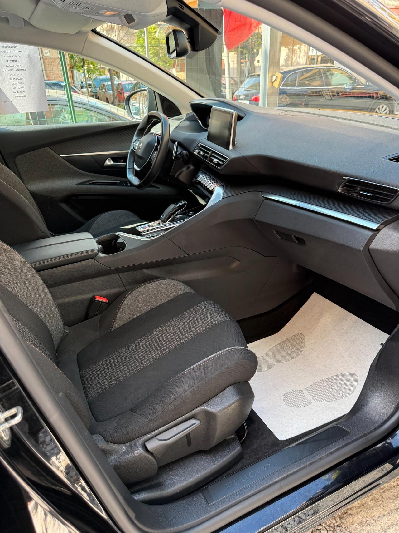 Peugeot 3008 BlueHDi 130 S&S EAT8 Allure