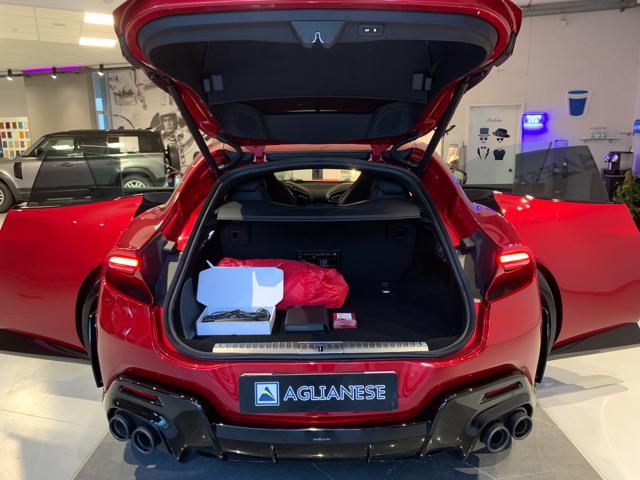 FERRARI Purosangue Purosangue V12 719HP "BREMBO CARBON CERAMIC"