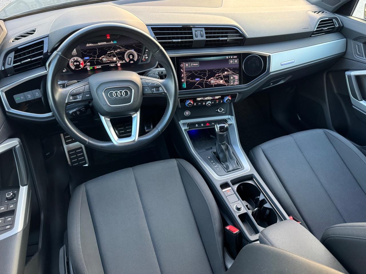 Audi Q3 2.0 TDI 150 CV S tronic S line Edition