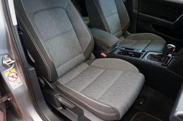 VOLKSWAGEN Passat Variant 2.0 TDI SCR EVO DSG Business