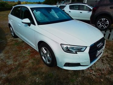 Audi A3 Sportback 2.0 TDI S-Tronic 150cv