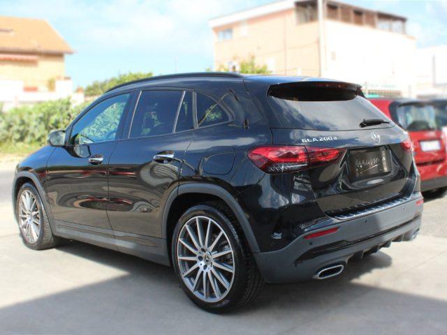 MERCEDES-BENZ GLA 200 d Automatic 4Matic Premium