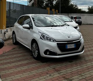 Peugeot 208 BlueHDi 75 5 porte Allure