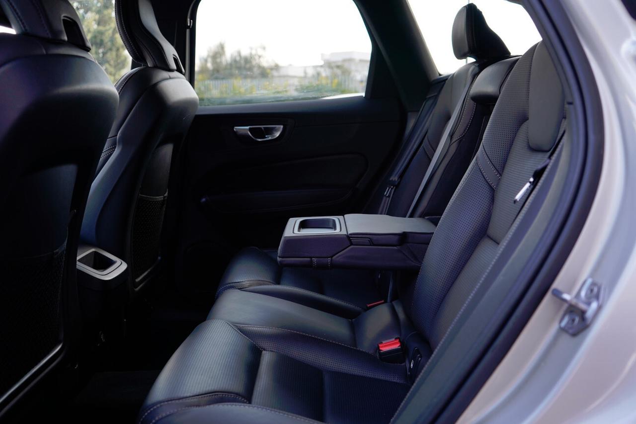 Volvo XC 60 XC60 D4 AWD Geartronic Business