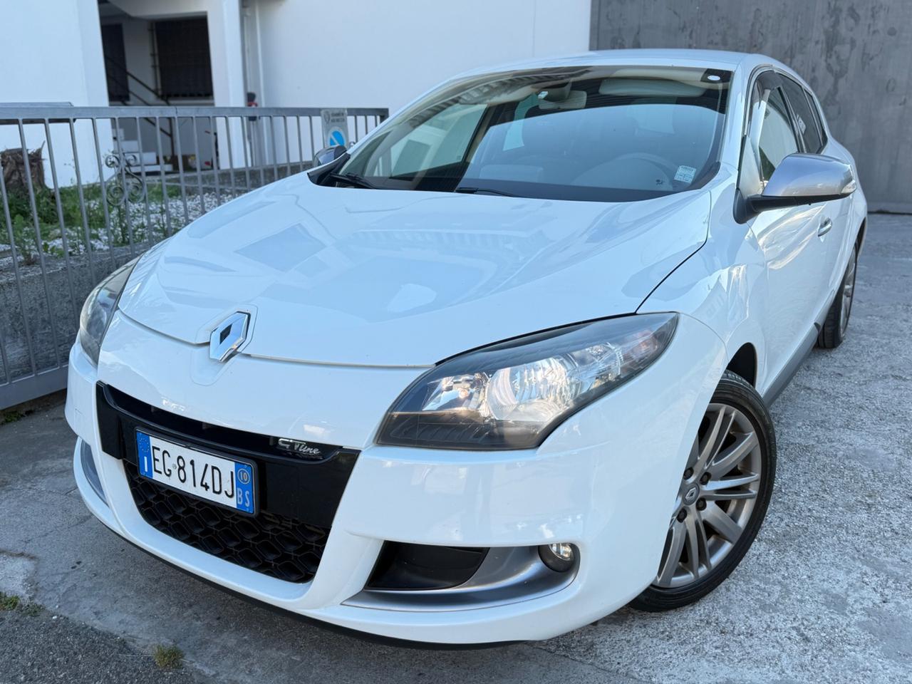 Renault Megane 1.5 dCi 110CV GT Line 12/2010 UNICA