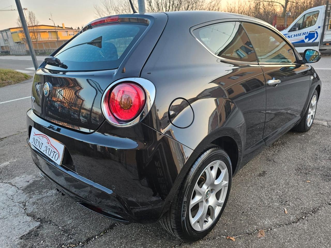 Alfa Romeo MiTo 1.4 105cv Distinctive *Neopatentati*