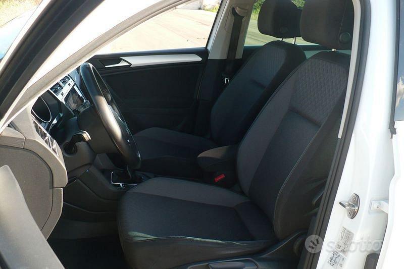 Volkswagen Tiguan 2.0 TDI SCR Business BlueMo...