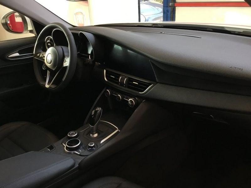 Alfa Romeo Giulia Giulia 2.2 Turbodiesel 160 CV AT8 Super MY19