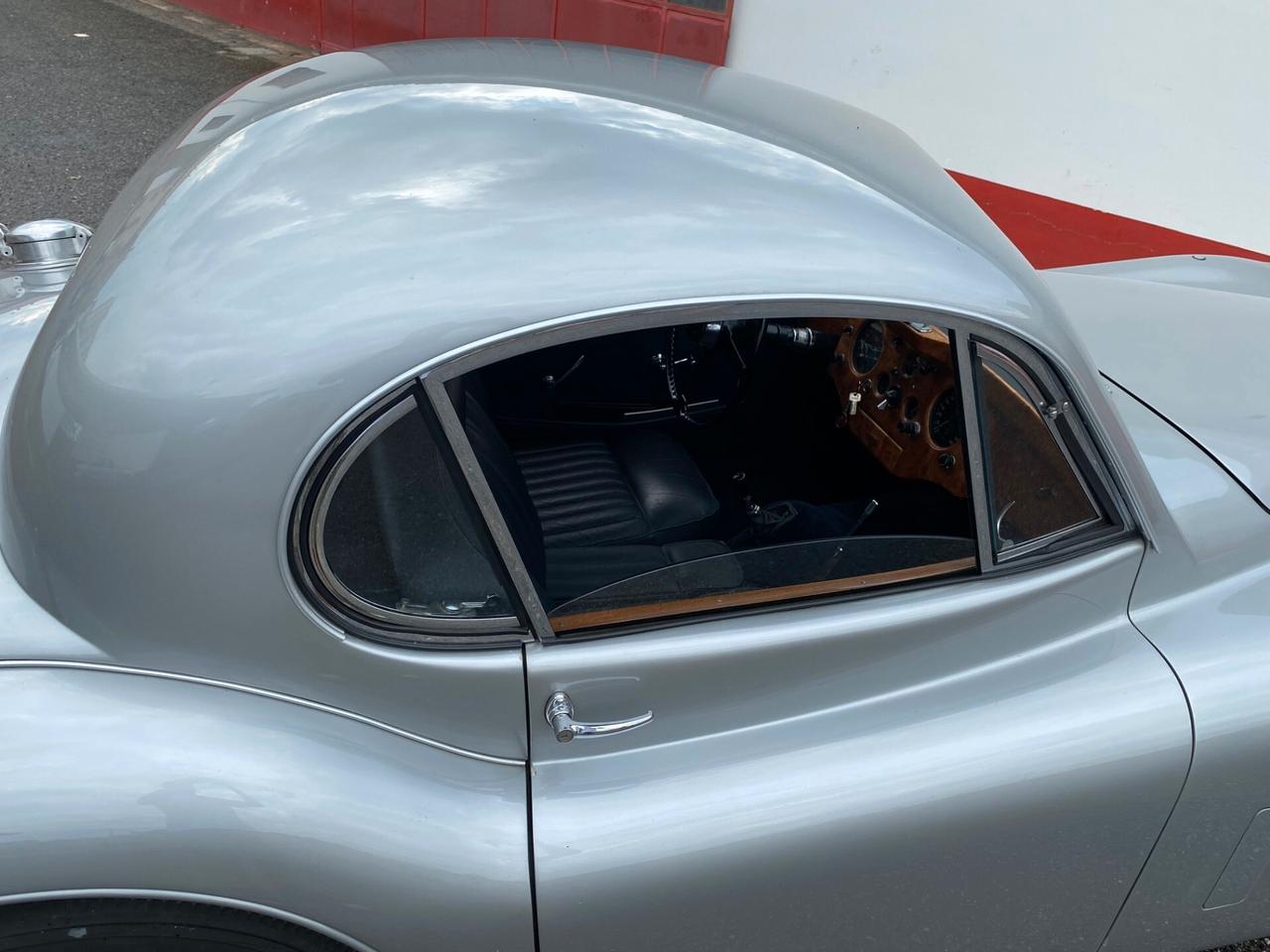 JAGUAR XK120 1953