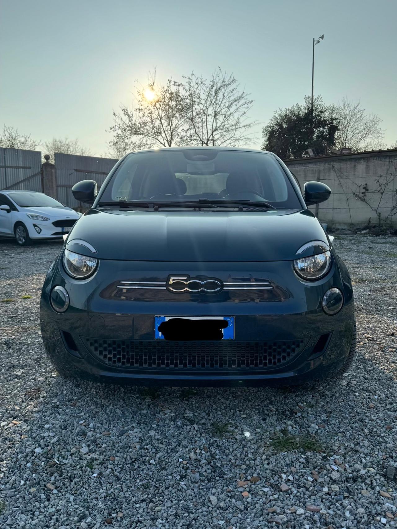Fiat 500 500e 42 kWh