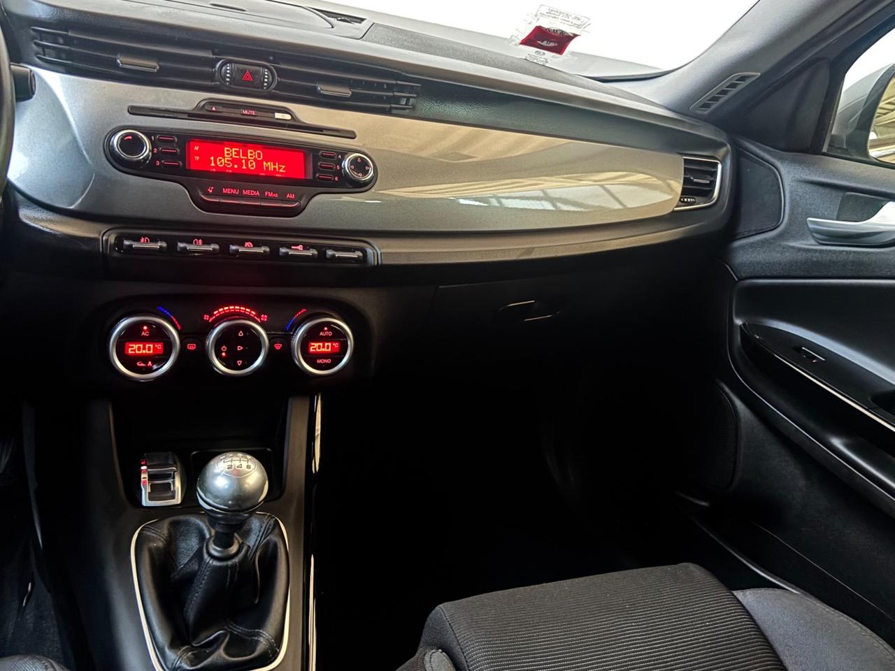 Alfa Romeo Giulietta 1.6 JTDm-2 105 CV Distinctive