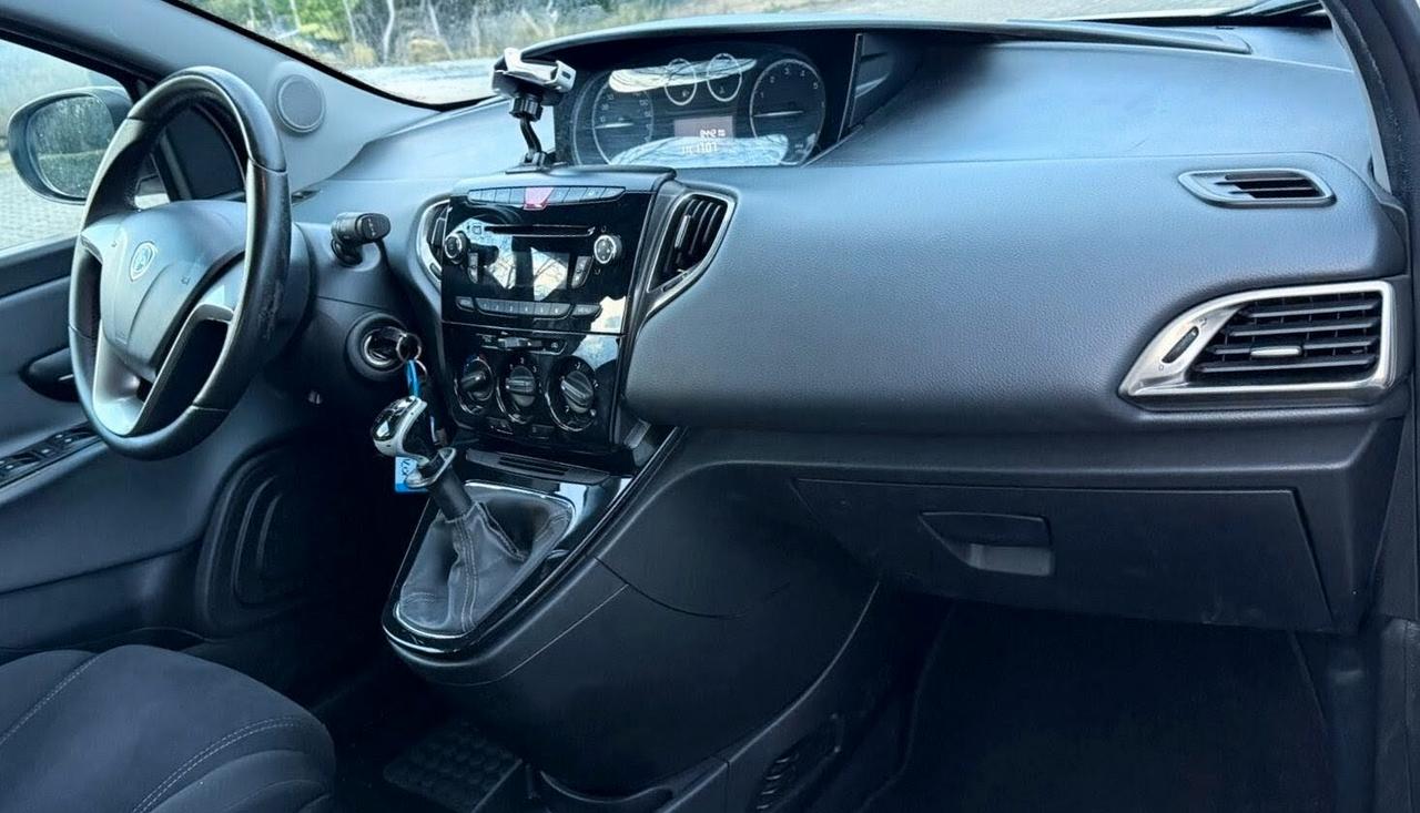 Lancia Ypsilon *UNICOPROPRIETARIO *1.2 69 CV 5 porte Platinum