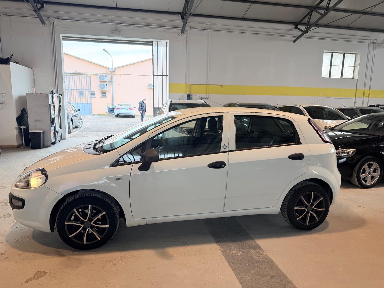 Fiat Punto Evo 1.4 5 porte GPL neopatentati
