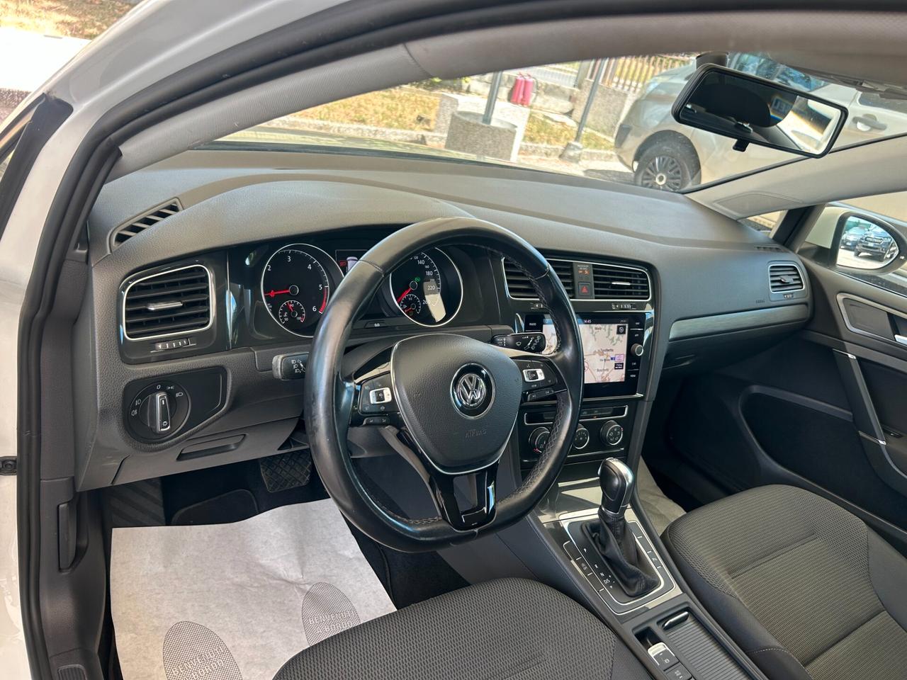 " DA VETRINA " Volkswagen Golf 1.6 TDI 115CV DSG 5p. Business