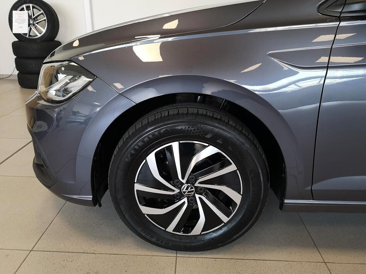 Volkswagen Polo 1.0 TSI 95 CV cambio DSG 7 marce
