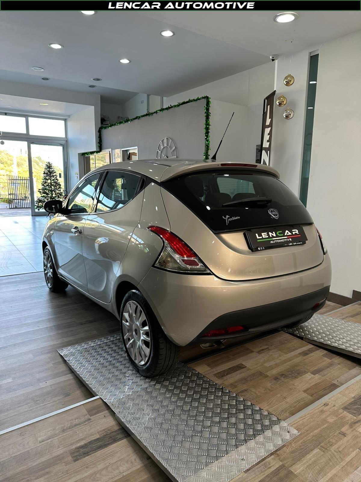 Lancia Ypsilon 1.2 5p. Gold