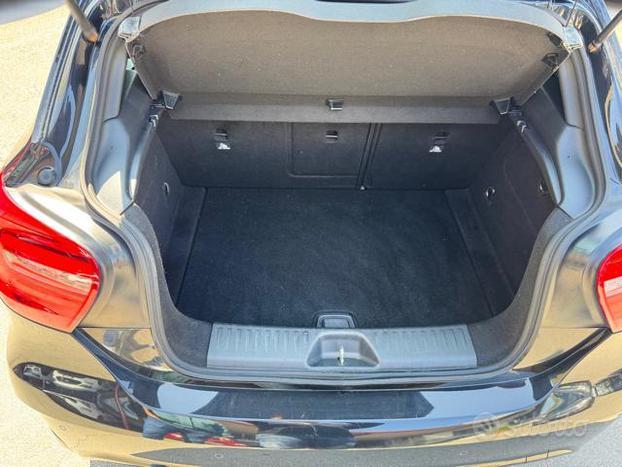 MERCEDES-BENZ A 200 CDI Premium AMG PARI AL NUOV