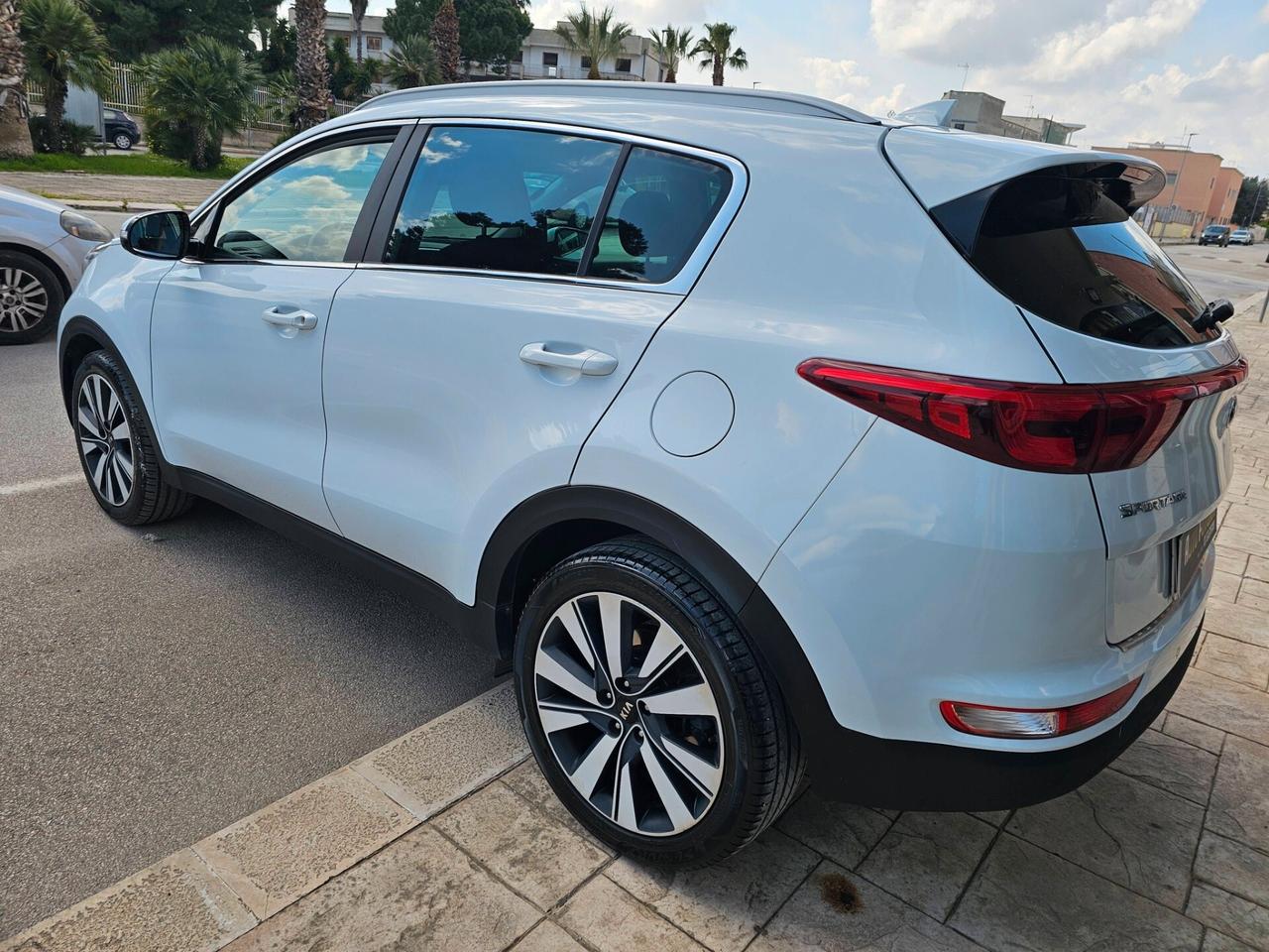 KIA SPORTAGE 1.7 CRDI 115CV COOL FULL OPTIONAL