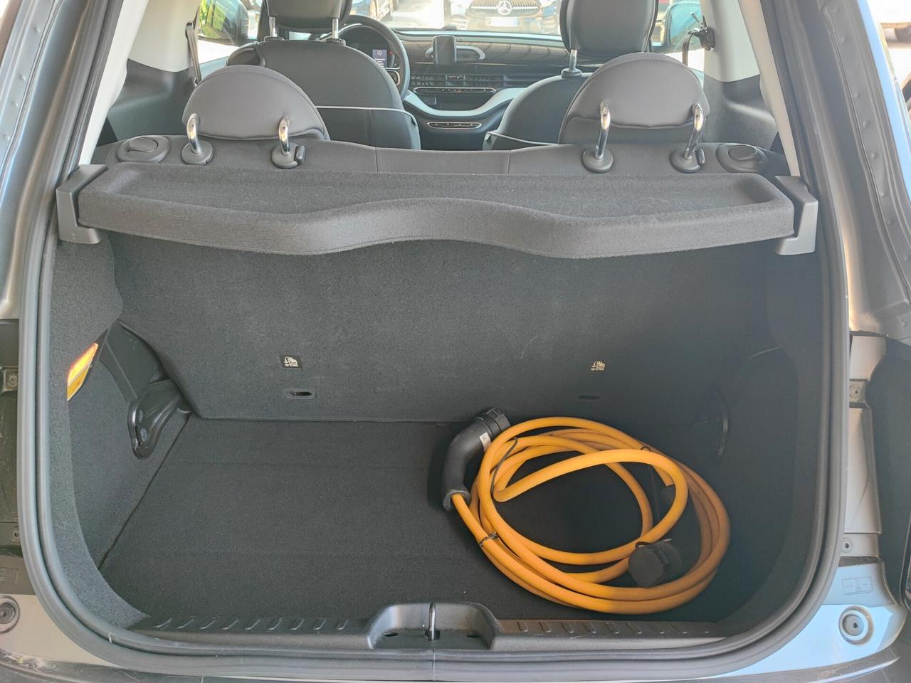 Fiat 500 500e Berlina 23,8 kWh Action