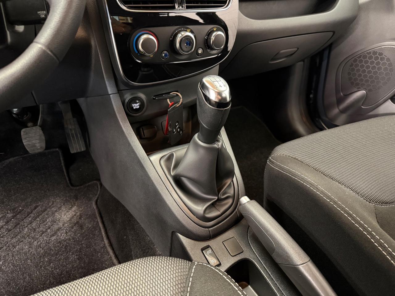 Renault Clio TCe 12V 90CV Start&Stop 5 porte Energy Intens