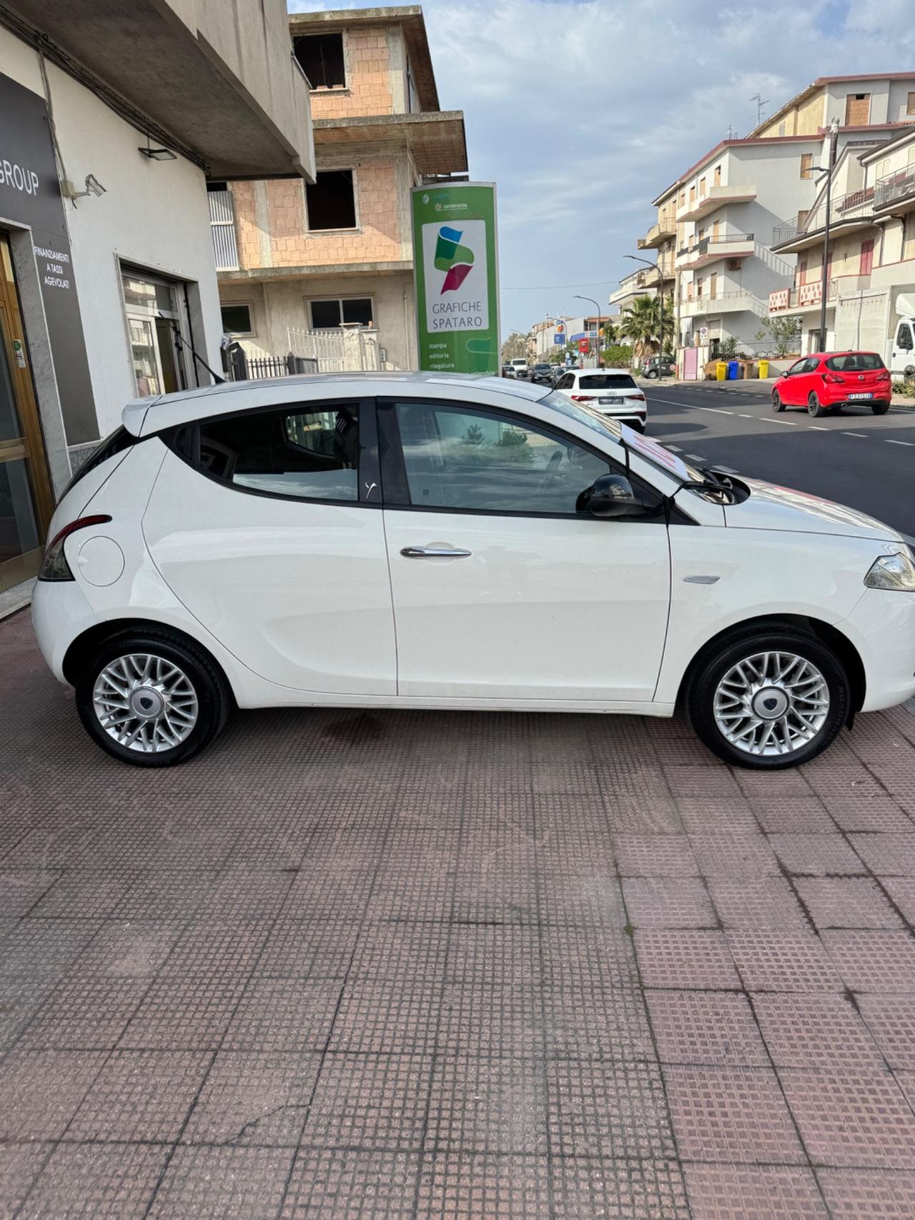 Lancia Ypsilon 1.3 MJT 16V 95 CV 5 porte S&S Gold