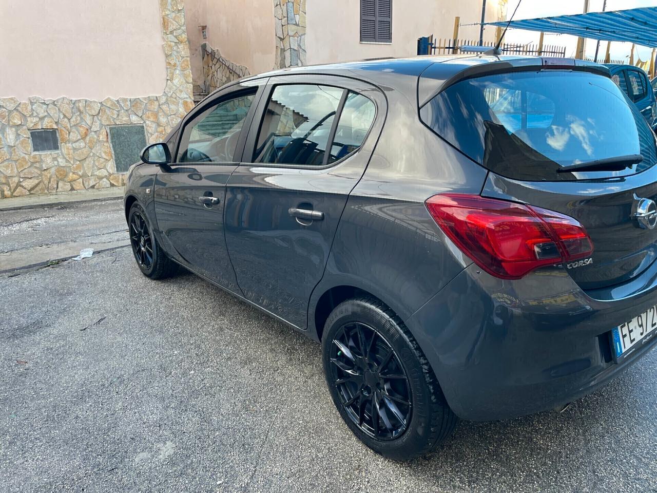 Opel Corsa 1.4 90CV GPL Tech 5 porte Cosmo