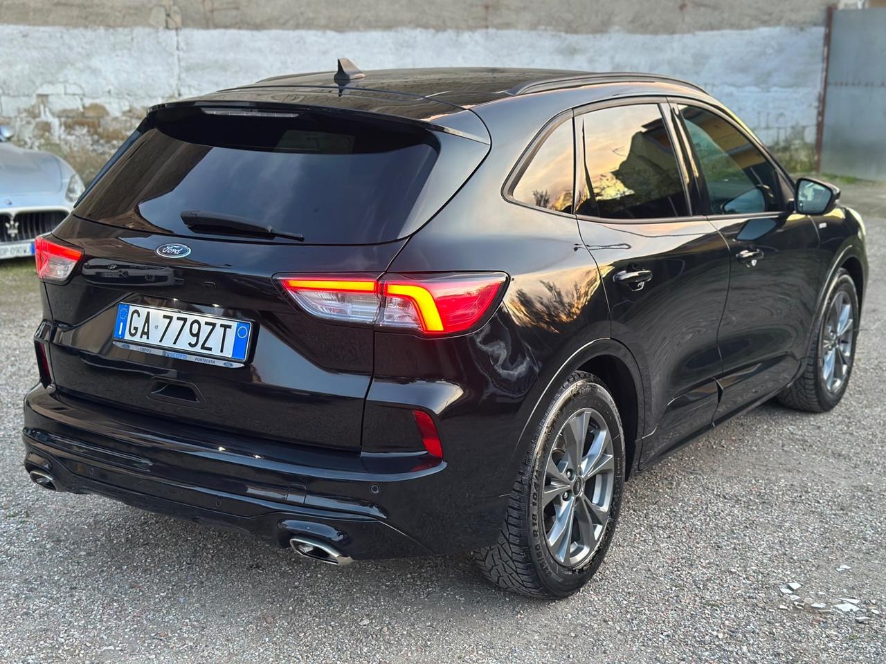 Ford Kuga 1.5 TDCI 120CV 2WD ST-Line X