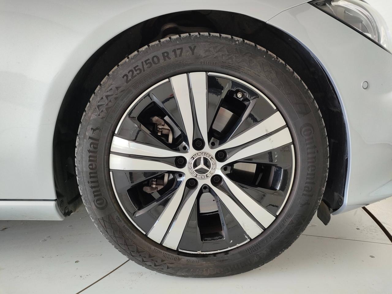 Mercedes-Benz Classe C-W206 Berlina 2021 - C 200 d mhev Advanced auto