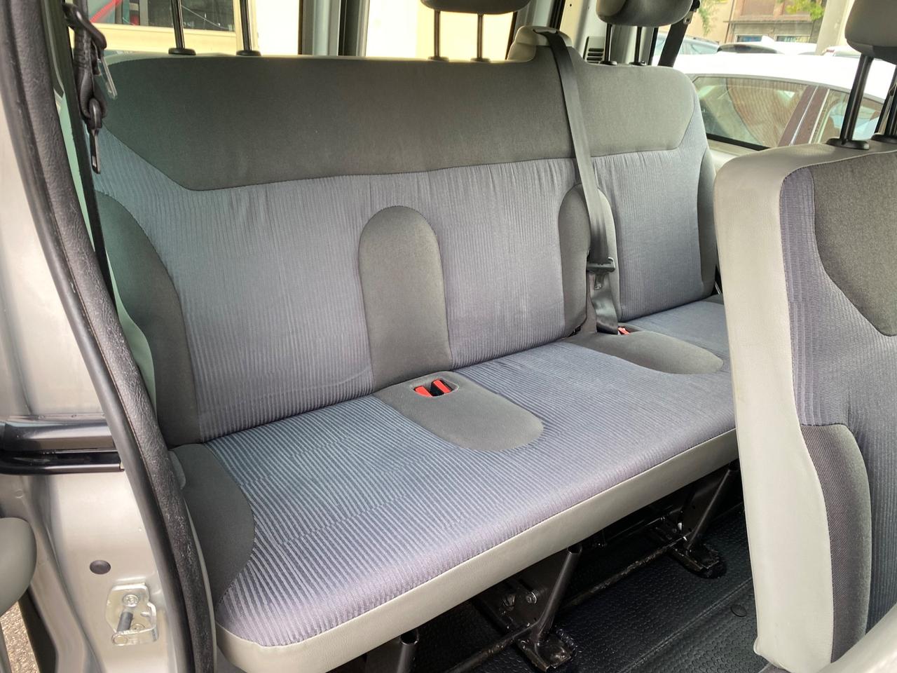 Opel Vivaro 27 2.0 CDTI 115 CV. PC-TN Combi 9 posti