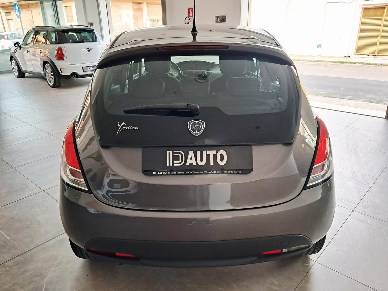 Lancia Ypsilon 1.2 69 CV 5 porte