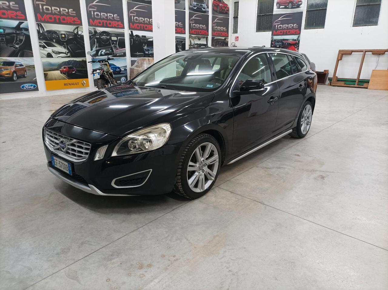 Volvo V60 D5 2.4 205 CV Geartronic Kinetic - 01/2011