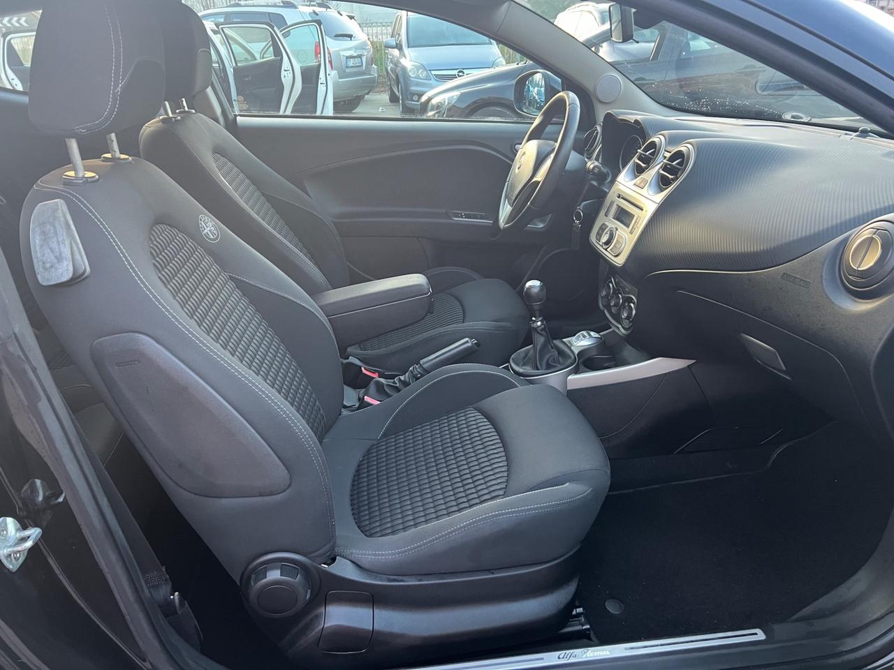 Alfa Romeo MiTo 1.4 105 CV M.air S&S Distinctive Sport Pack