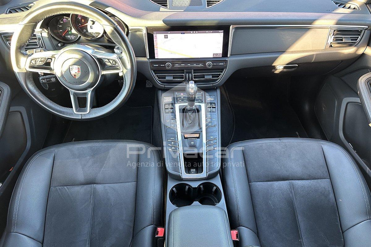 PORSCHE Macan 2.0