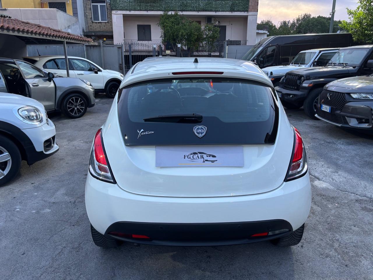 Lancia Ypsilon 1.2 69 CV 5 porte S&S Silver