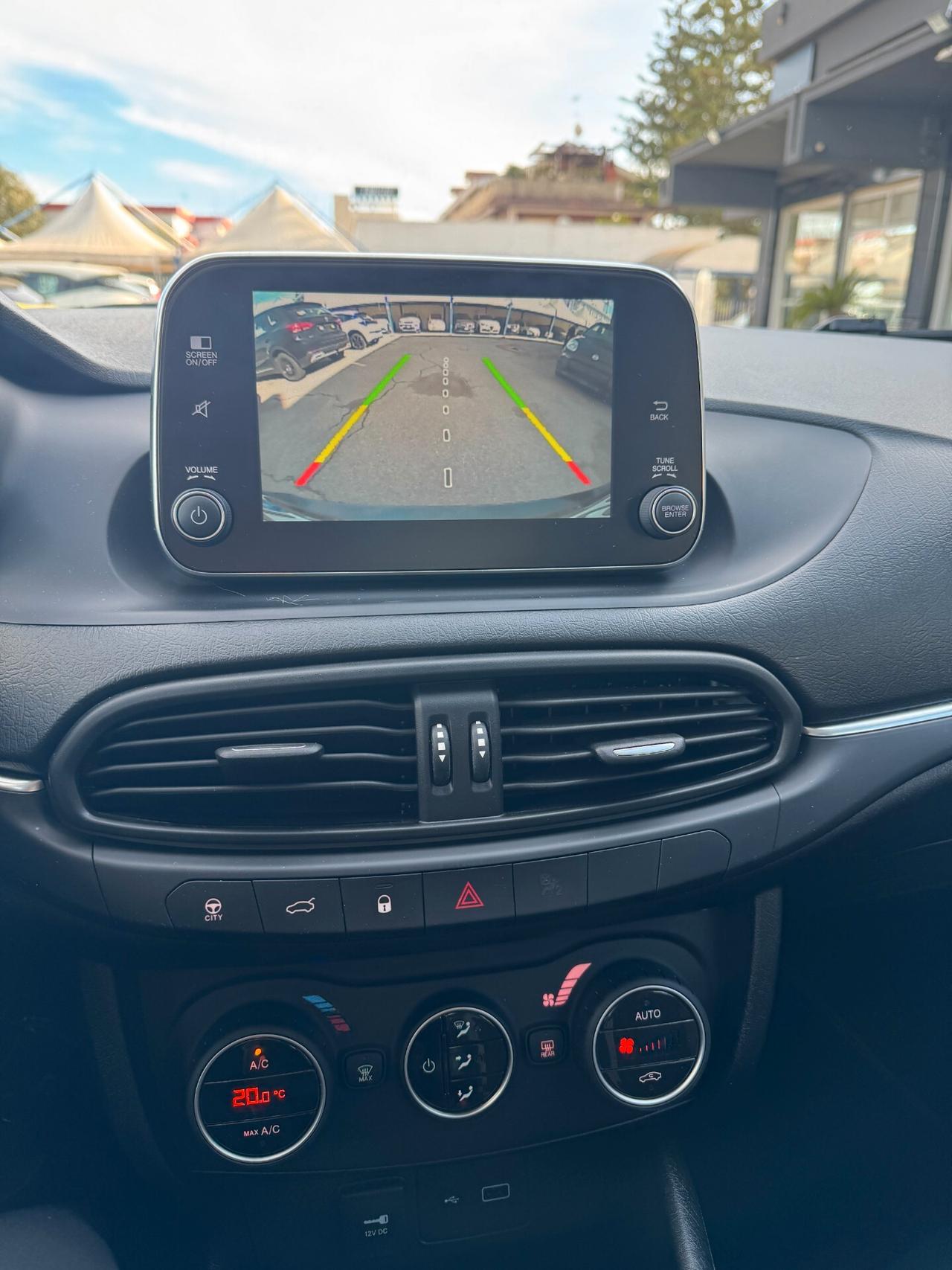 TIPO BERLINA KM 20000 FULL OPTIONAL