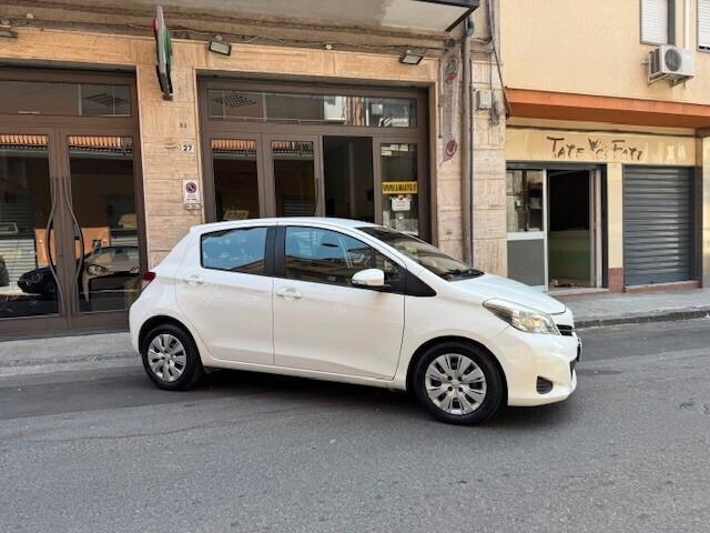 Toyota Yaris 1.4 D-4D 5 porte Lounge