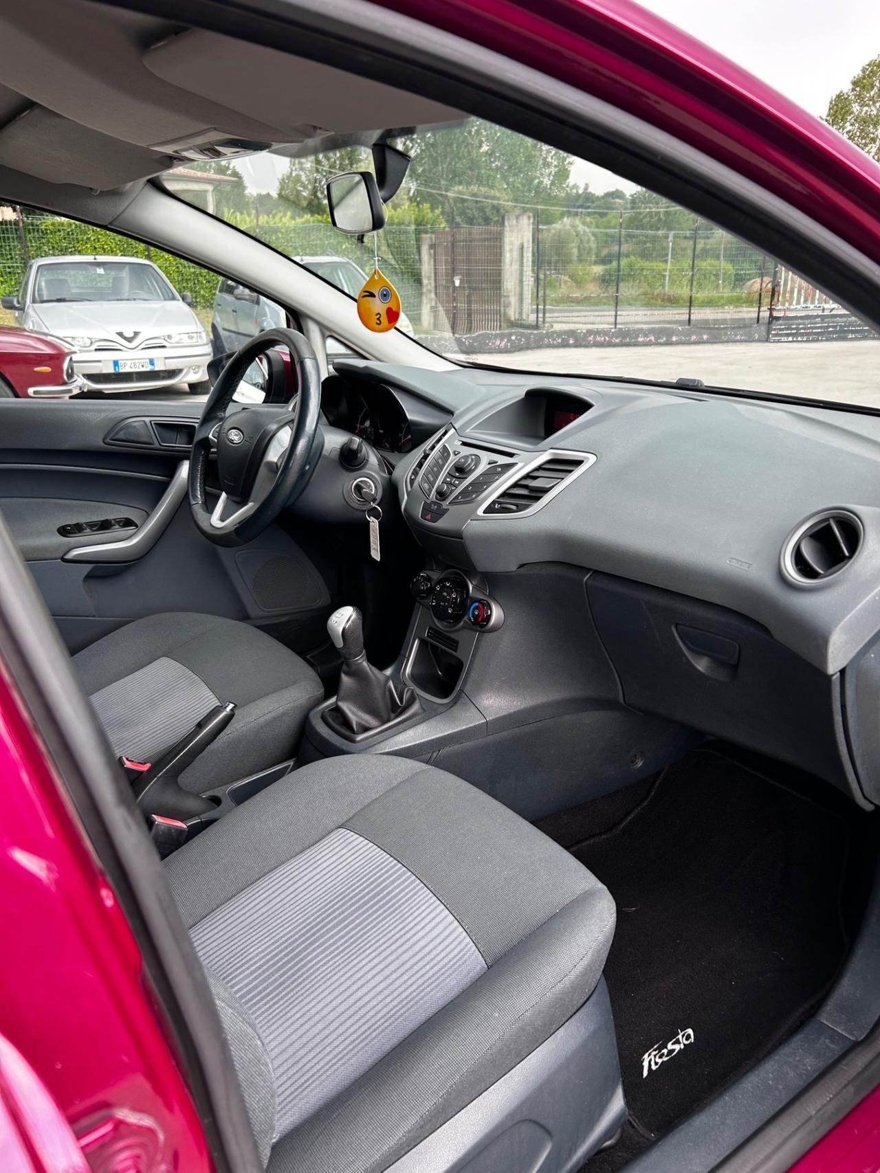 Ford Fiesta 1.4 TDCi 5p. Titanium