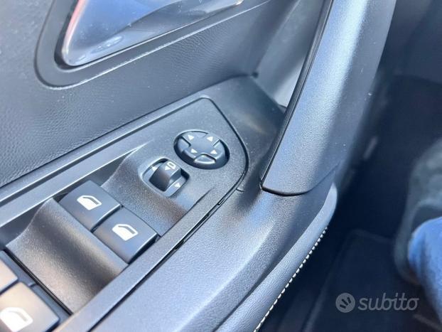 PEUGEOT 2008 PureTech 130 S&S EAT8 Allure