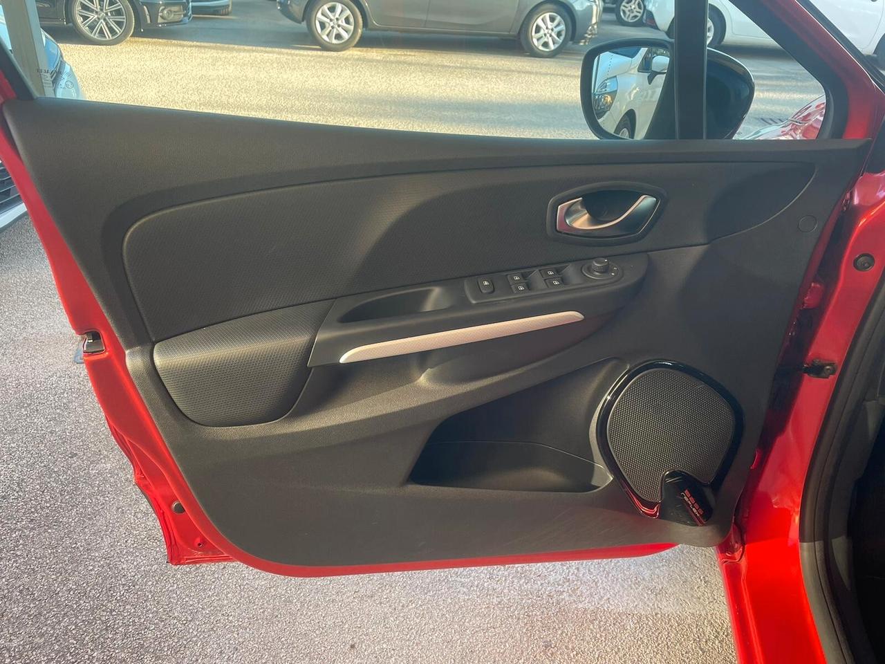Renault Clio TCe 12V 90 CV Start&Stop 5 porte Energy Duel