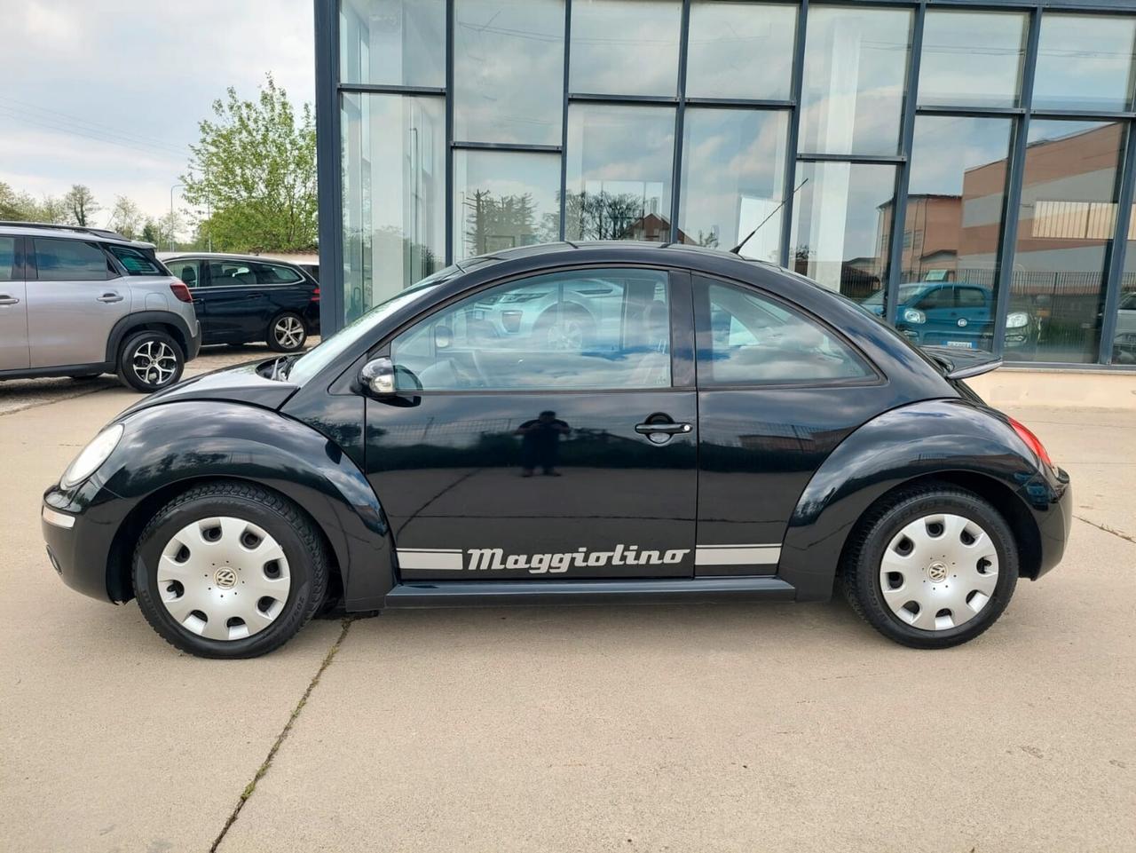 VOLKSWAGEN New Beetle 1.6 FL - 2009