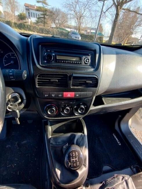 Opel Combo 1.3mjt SOLI 120000 KM