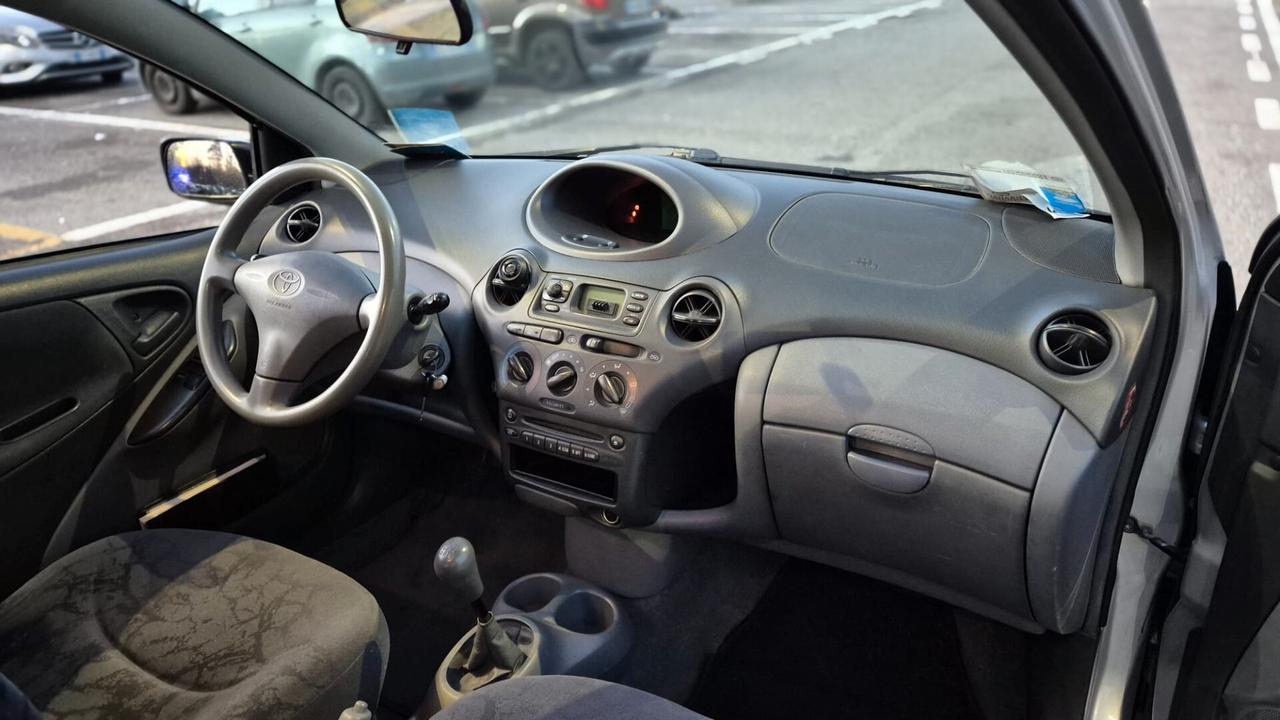 Toyota Yaris 1.4 tdi D-4D cat 3 porte Sol '03