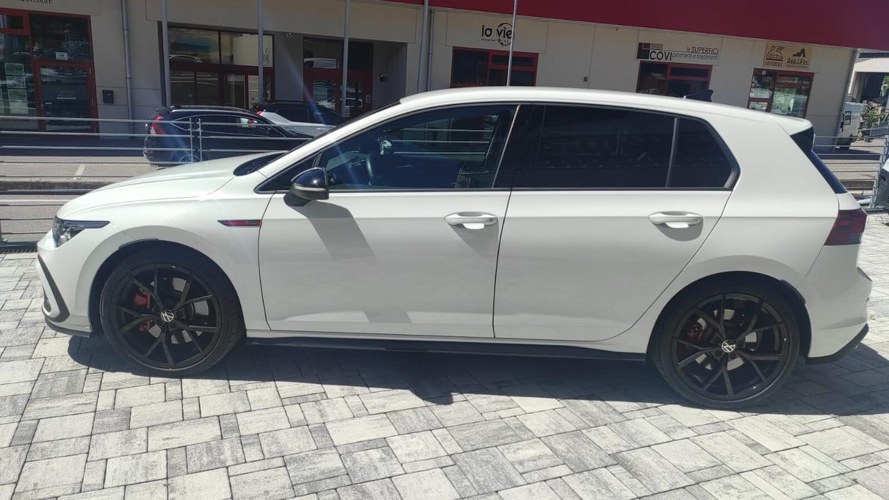 VOLKSWAGEN GOLF GTI 2.0 TURBO BENZINA 245CV MANUALE